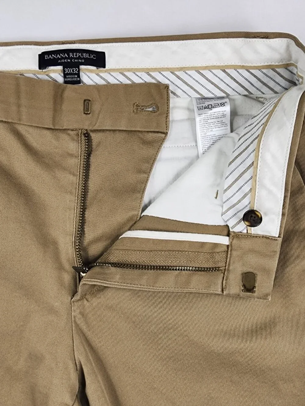 Banana Republic Mens 30x32 Tan Beige Aiden Chino Performance Comfort Pants EX